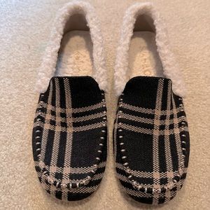 NEW Rothy’s The Slipper in Black & Camel Plaid size 7